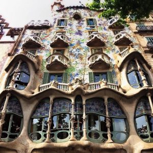 Gaudí modernista építészeti részletei