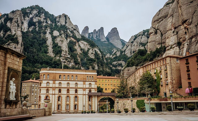 Montserrat különleges sziklaformációi